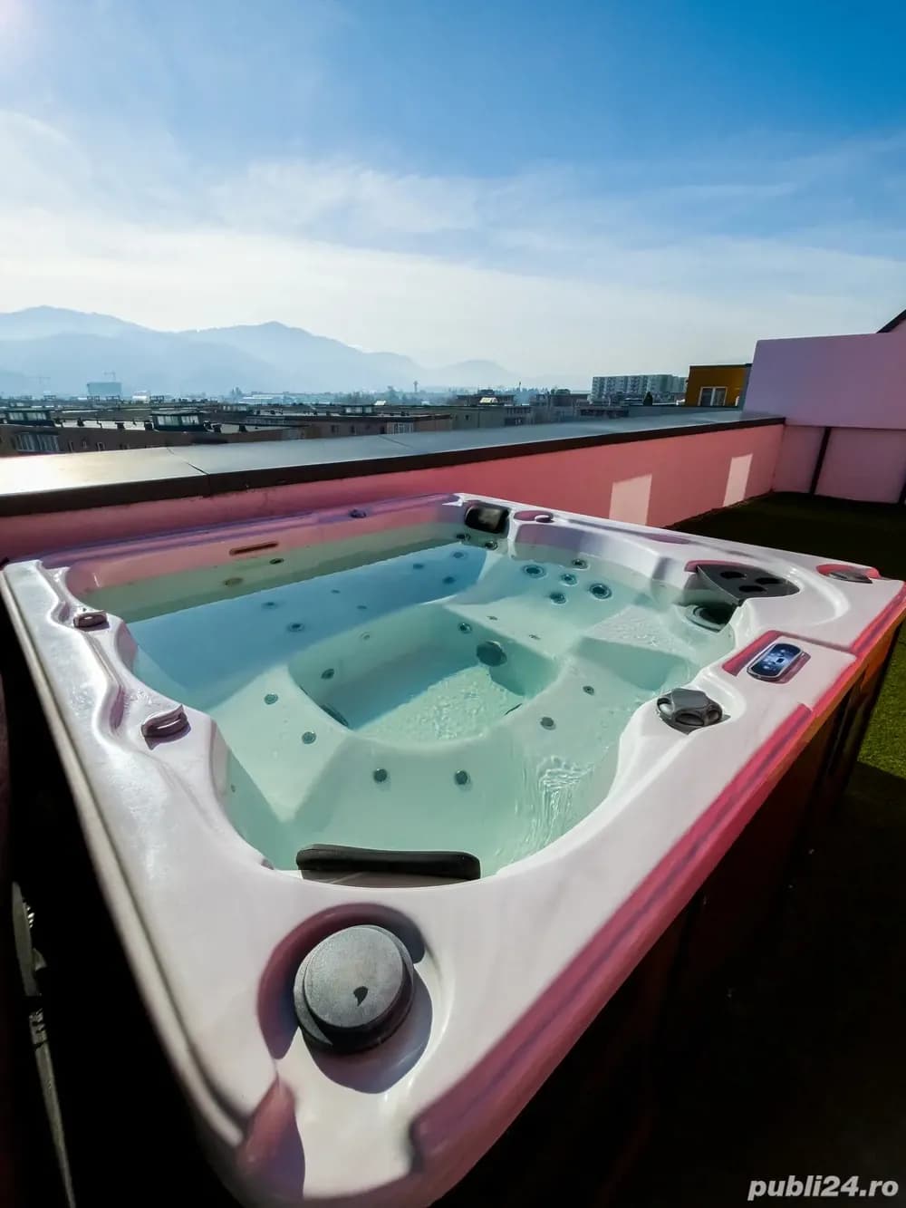 Penthouse exclusivist 2 camere - Jacuzzi, Vedere Panoramică, Terasă