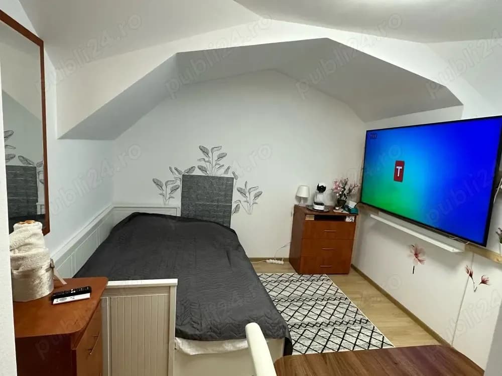 Dau spre chirie Casa mare in centrul istoric al Brasovului - imagine 1