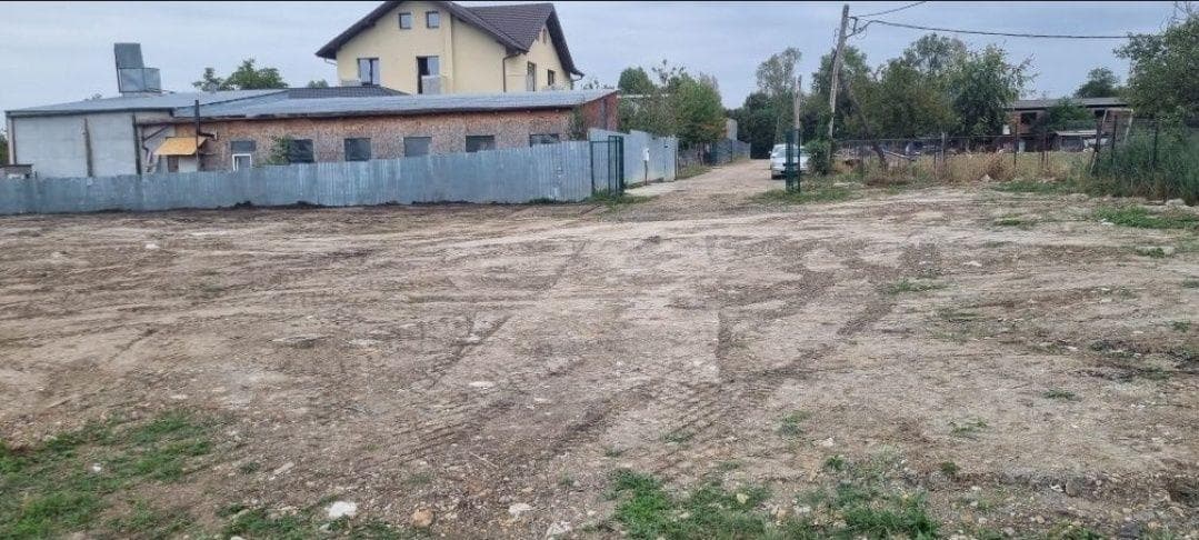 INCHIRIEZ Teren  Intravilan 1000 mp cu utilitati zona SELGROS, SOPOR - imagine 1