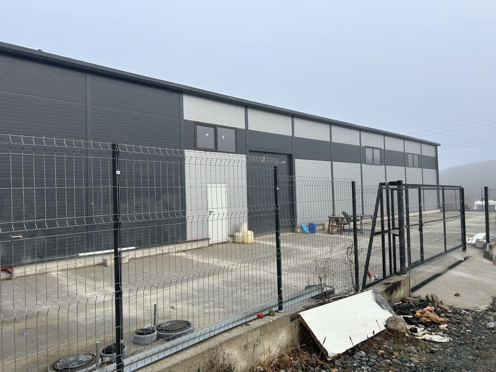 Vand hala in constructie in corusu 300m2 - imagine 1