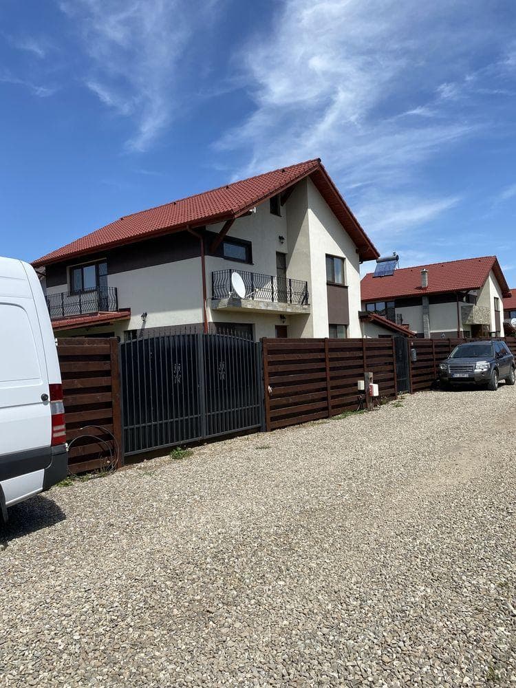 De vanzare casa in Izvor - imagine 1