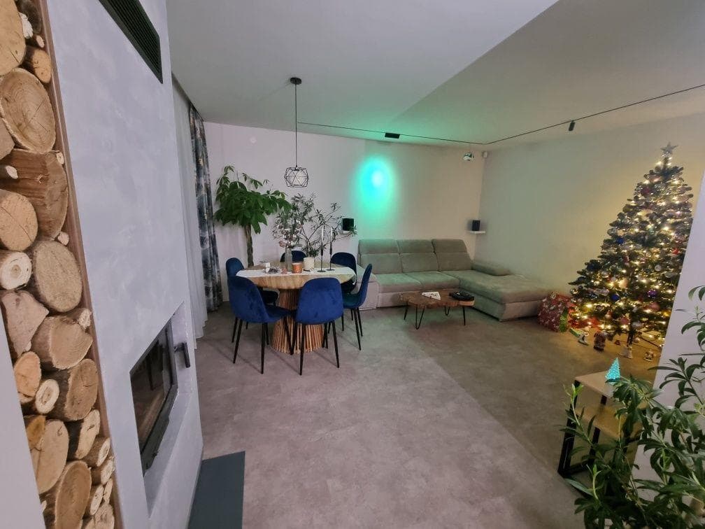 Casa in Târgu Mureș zona centrala singur in curte - imagine 1