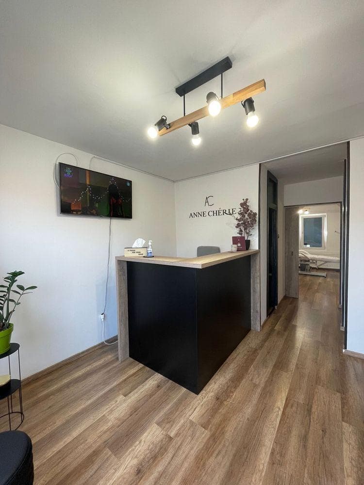 Afacere la cheie, salon/cabinet/masaj - imagine 1