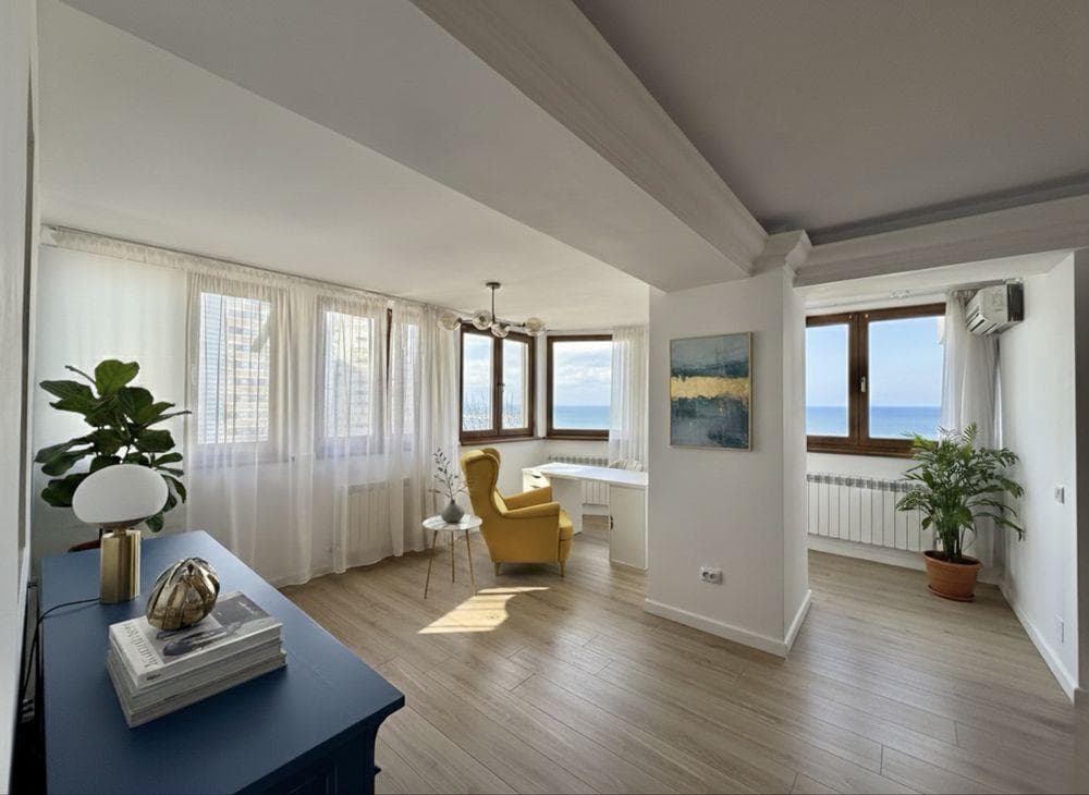 4 camere Faleza Nord/ Loc de parcare/ Boxa - imagine 1