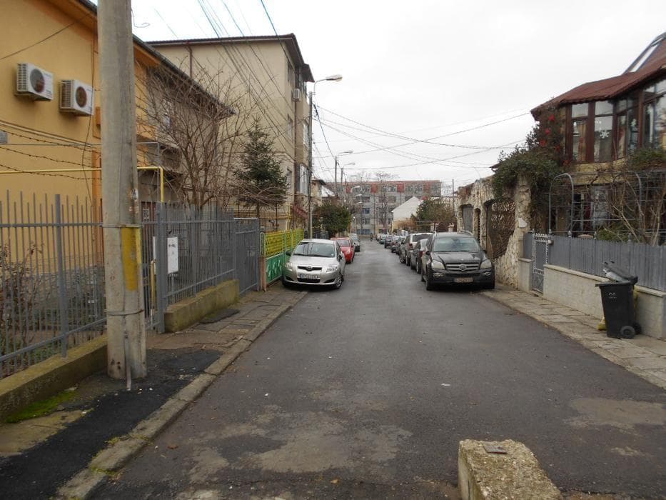 Apartament 5 camere - imagine 1