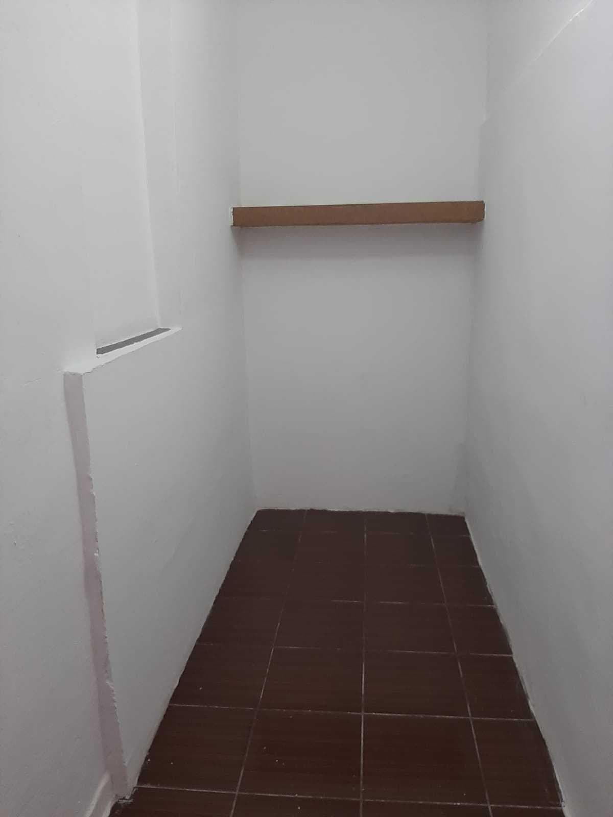 De vanzare Garsoniera zona FAR