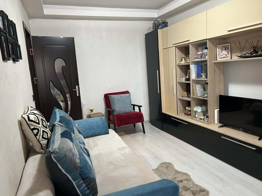 Garsoniera de vanzare