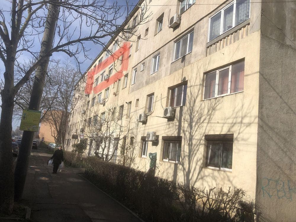 Vand apartament 3 camere zona Casa de Cultura  50 mp Posibilitate rate