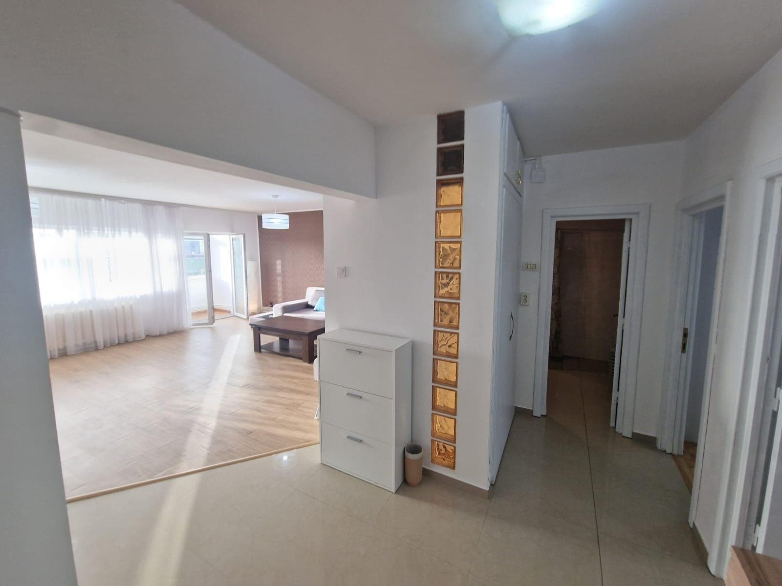 Apartament 3 camere