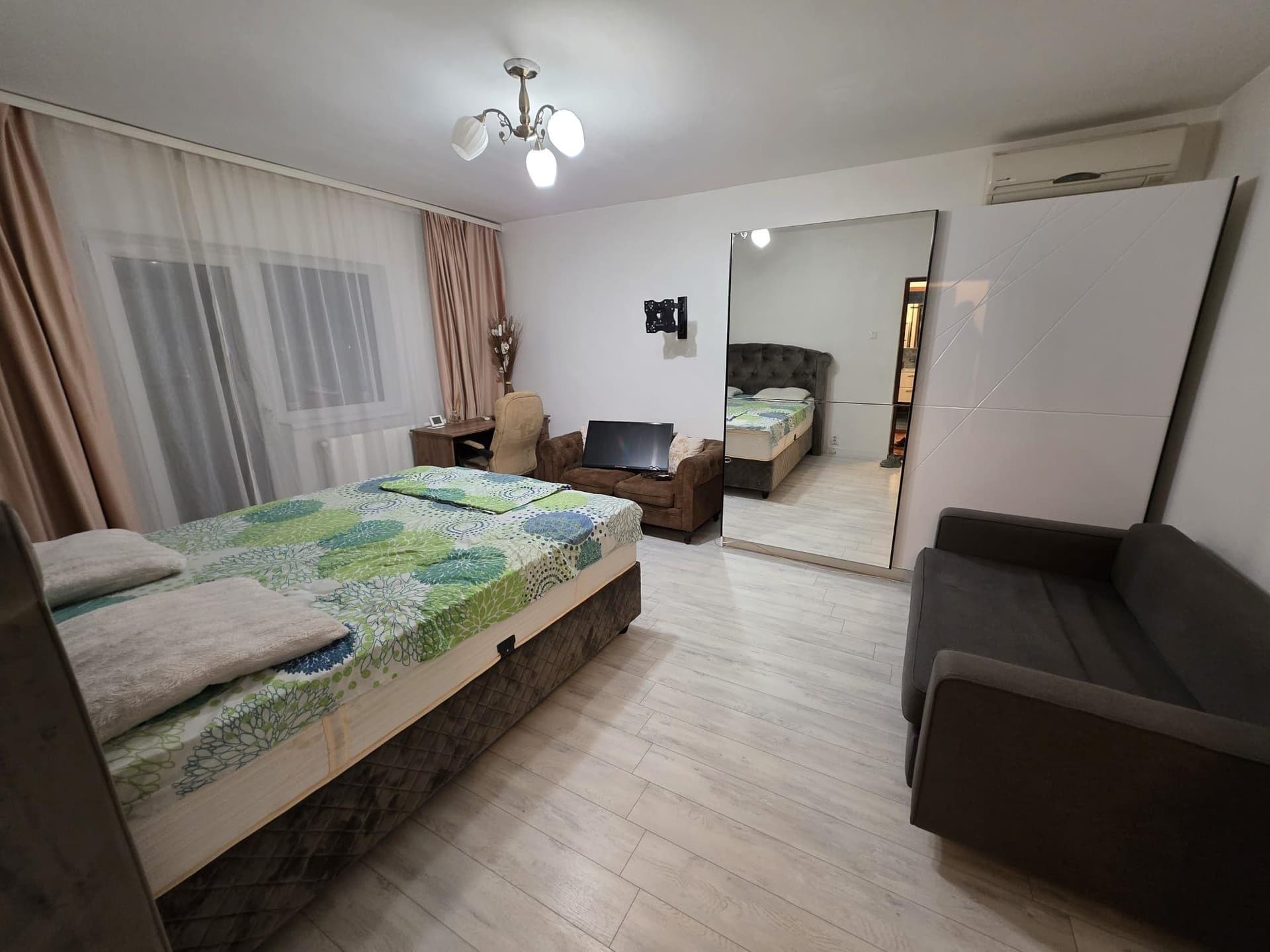 Garsoniera decomandata 40 mp zona Coiciu 1750 RON/luna