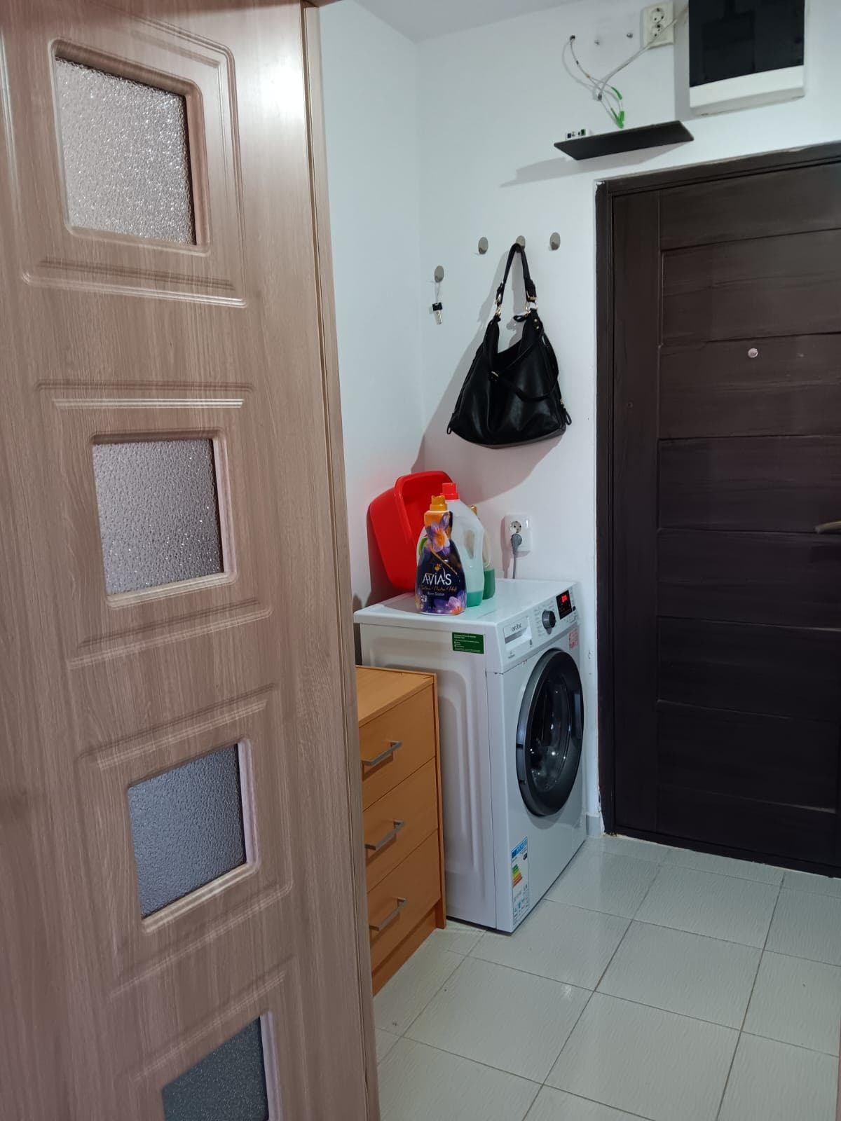 Caut chiriașă/garsioneră