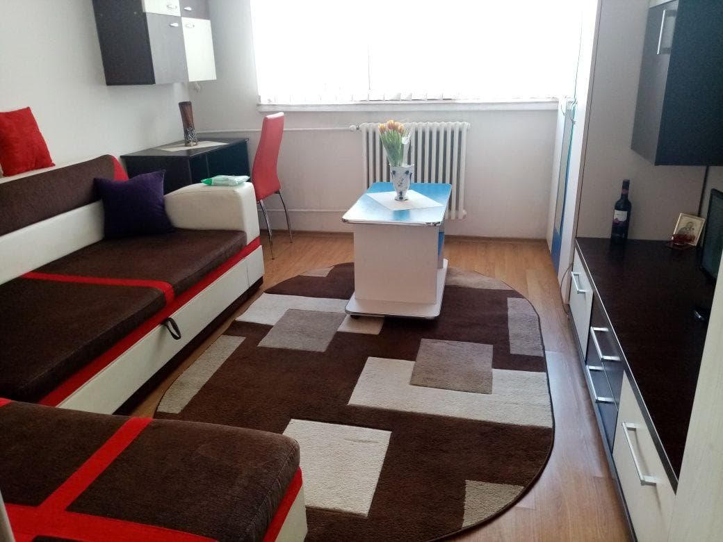 Garsoniera decomandata de închiriat în  Constanța.