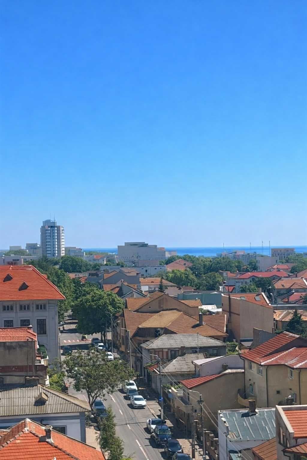 Apartament cu 2 camere decomandat | Casa de Cultura | Vedere la mare