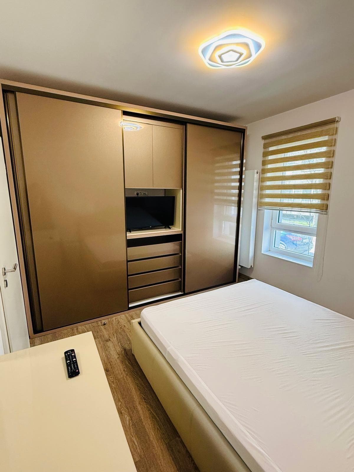 Apartmanet 3 camere Maurer Constanta