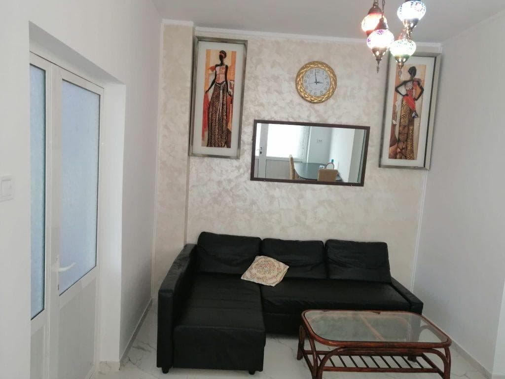 Casa de închiriat în Centru