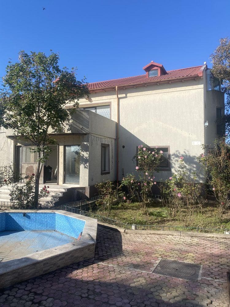 Inchiriem Vila central Eforie Nord - imagine 1