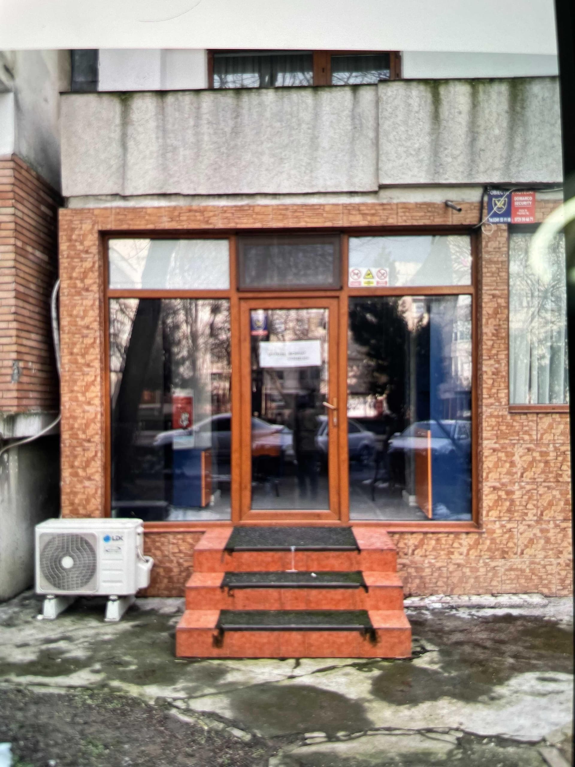 Spatiu de inchiriat Bulevardul Tomis nr. 215 Bloc TS9 Constanta