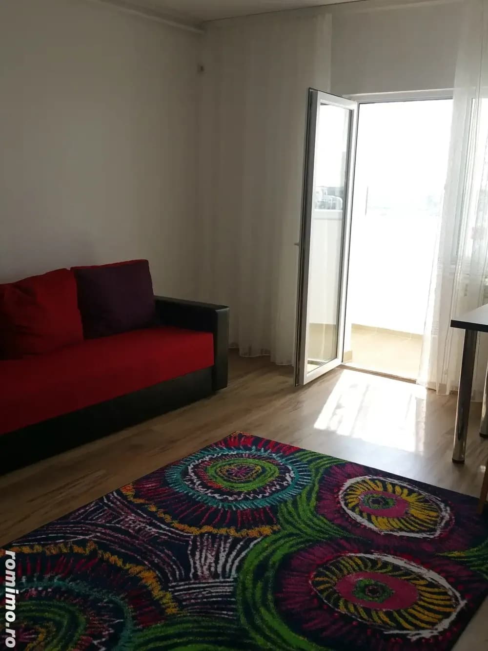 Garsonieră deosebită, transformată în apart. cu 2 camere, zona Soleta, de închiriat pe termen lung