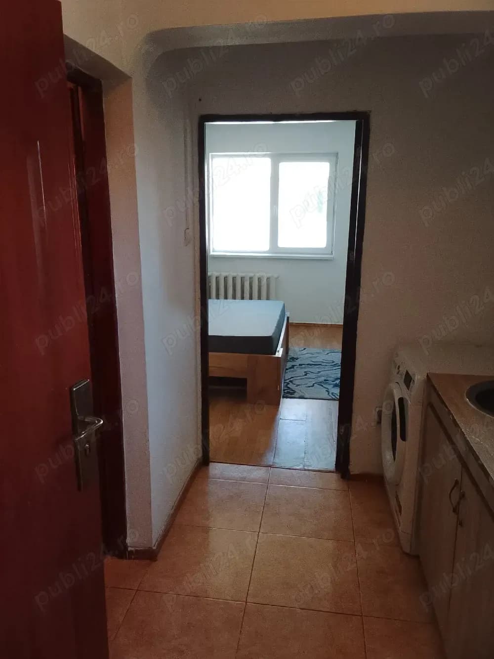 proprietar inchirieze garsoniera cet