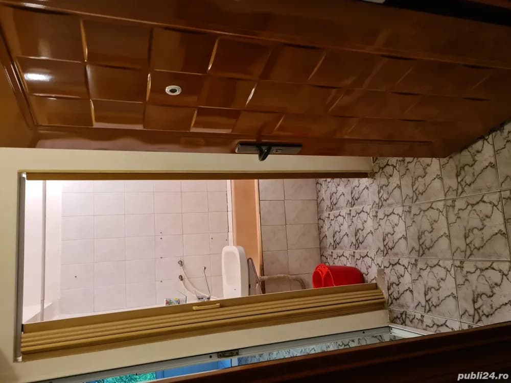 Inchiriez garsoniera zona Cet