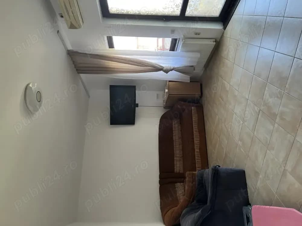 închiriez ap la plaja