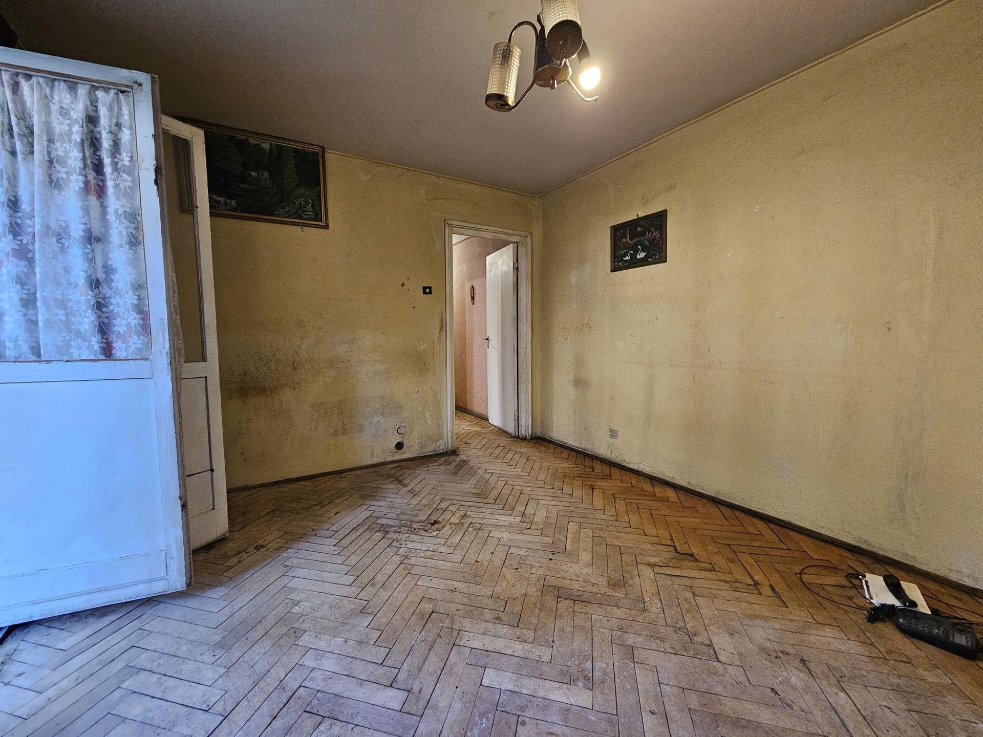 Apartament cu 3 camere in cartierul Ghoergheni - imagine 4