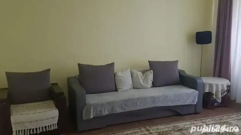 Închiriere apartament etaj 1 Faleză Nord - imagine 1