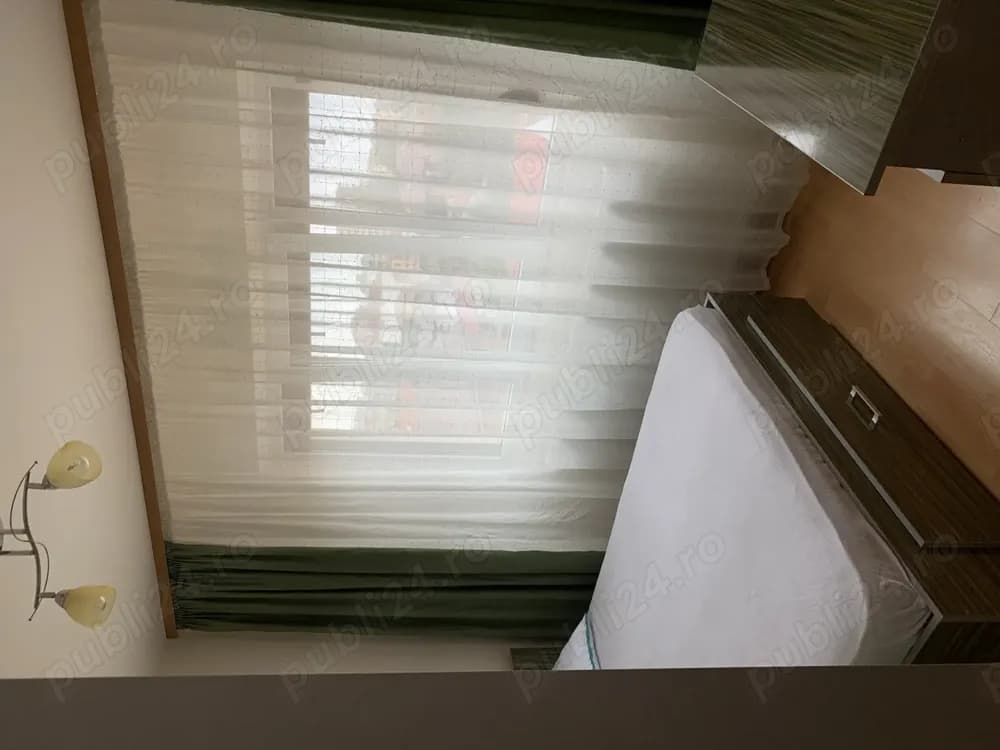Apartament cu 3 camere de închiriat - imagine 1