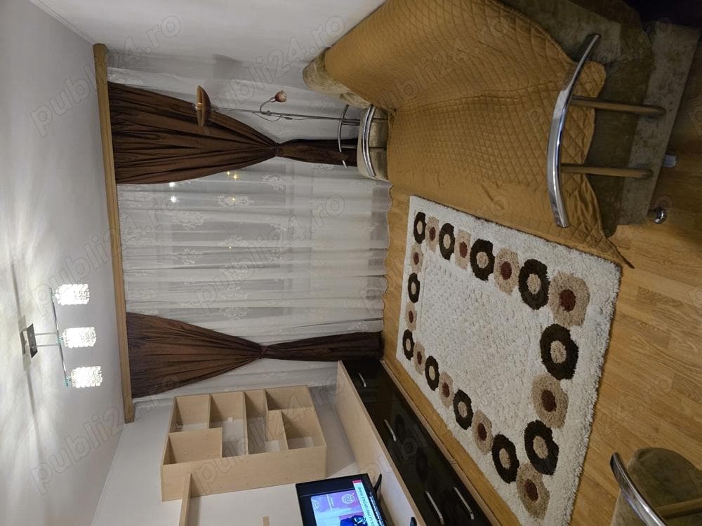 Inchiriez Apartament 3 camere