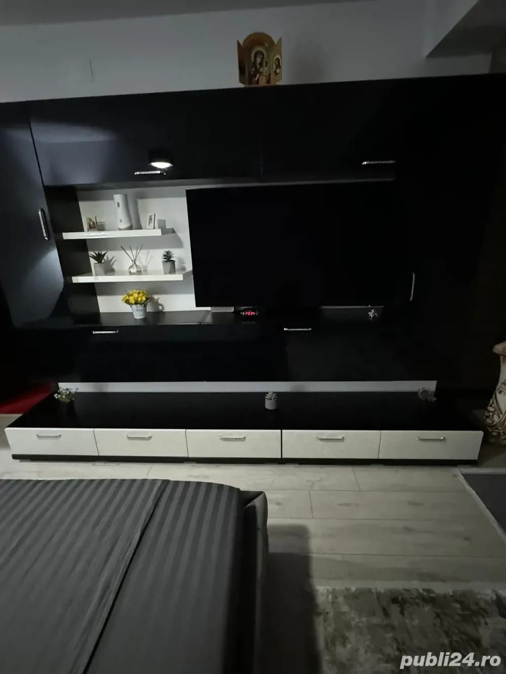 vand apartament 2 camere km5 bloc nou