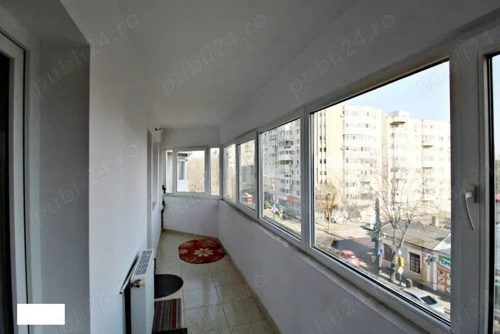 Persoana fizica vand apartament 3 camere spital, etaj 3 6 - imagine 1
