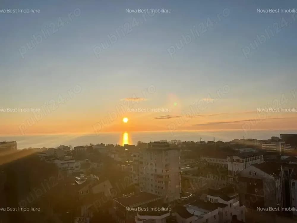 Capitol- unicat bloc Capitol ap 3 cam dec etaj 10 din 12 renovat utilat smart 5min mers pe jos plaja - imagine 1