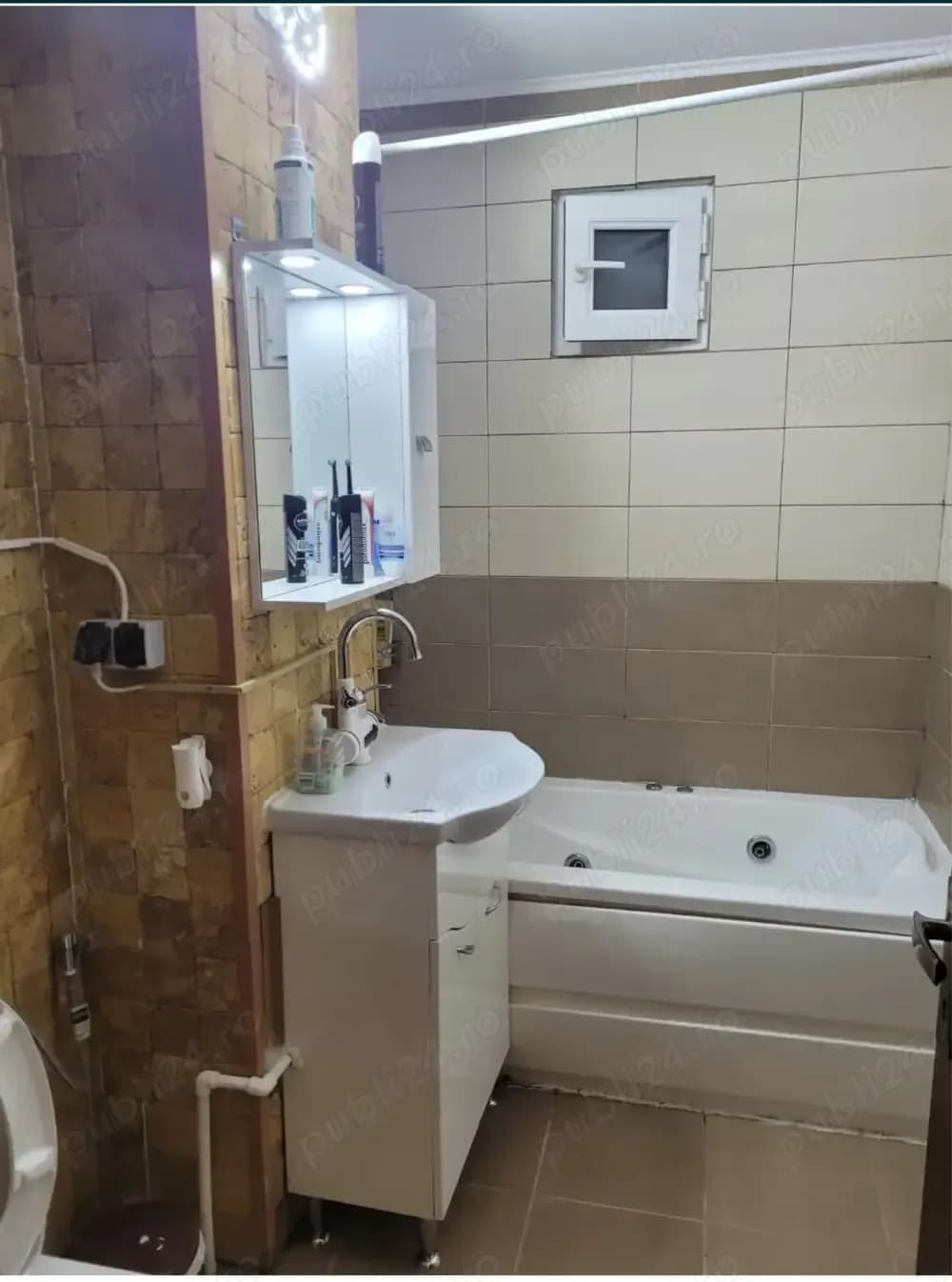 Vand apartament 3 camere parter - imagine 1