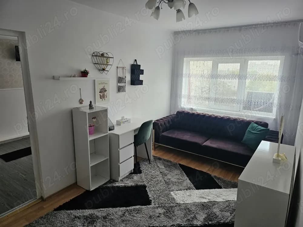 Vand apartament 3 camere