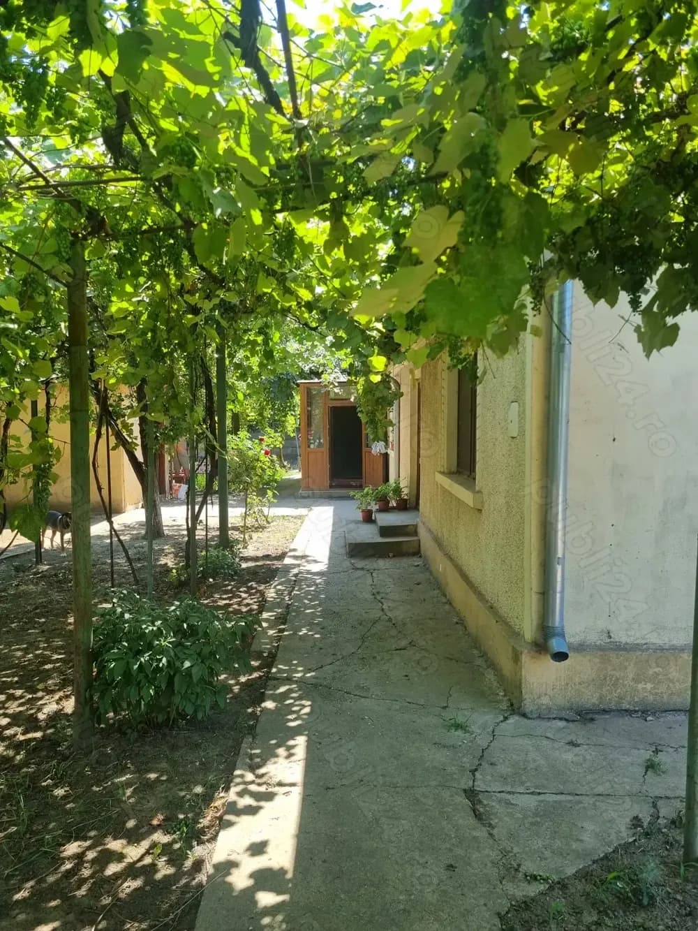 Casă de vânzare   teren 660 mp, deschidere 17m, Km 5, Constanța - imagine 1