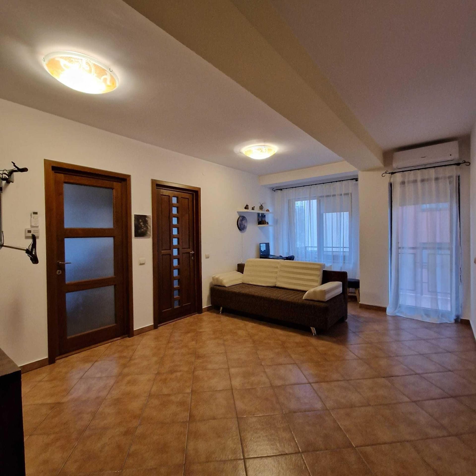 Apartament 2 camere 46mp, balcon, parcare