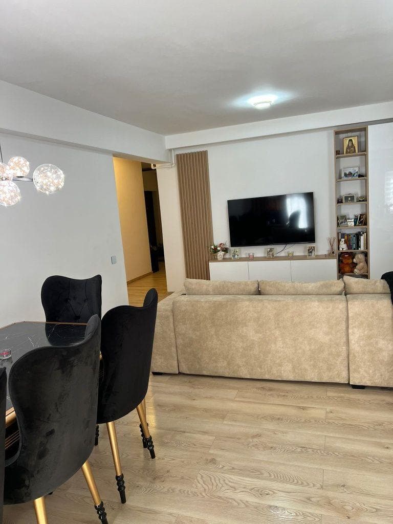 Persoana fizică vand apartament ultra finisat 61m² plus balcon 7m². - imagine 1