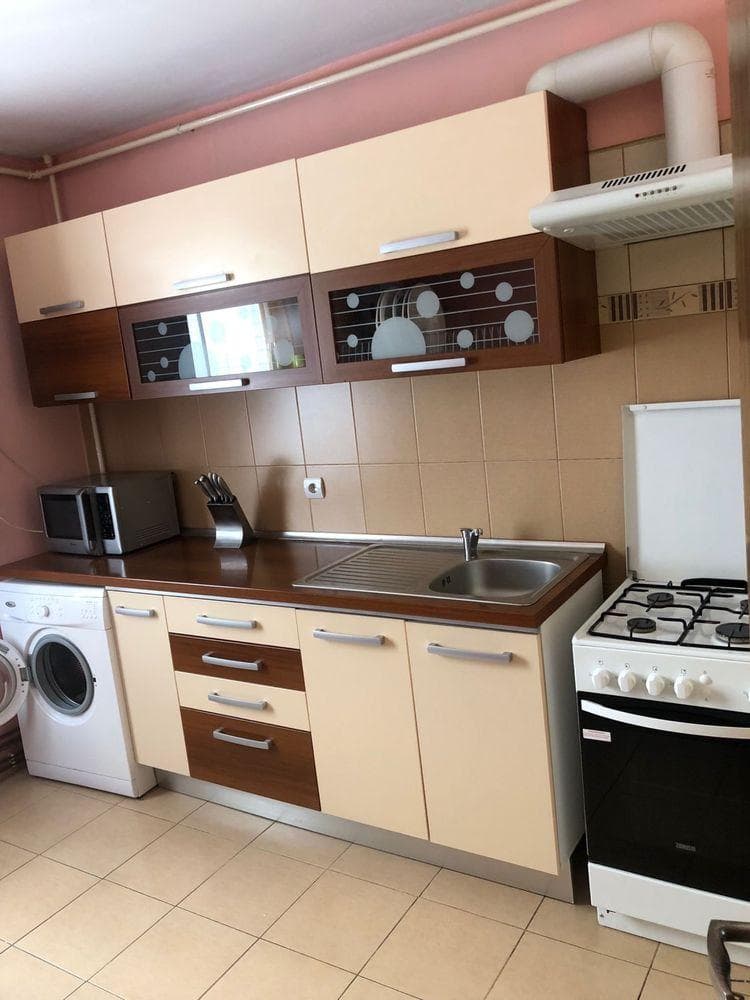 Inchiriez apartament 2 camere str. Transilvania - imagine 1