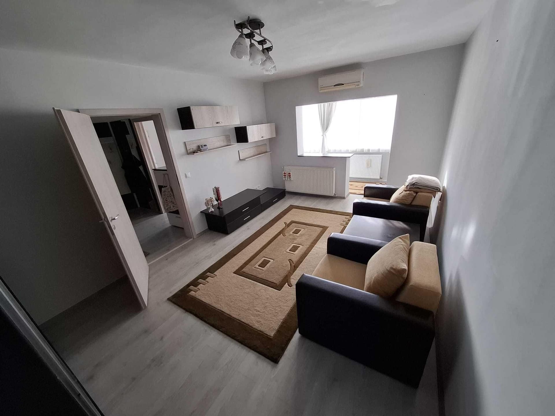 Vand apartament decomandat 2 camere - etaj 1 / 4 - imagine 1