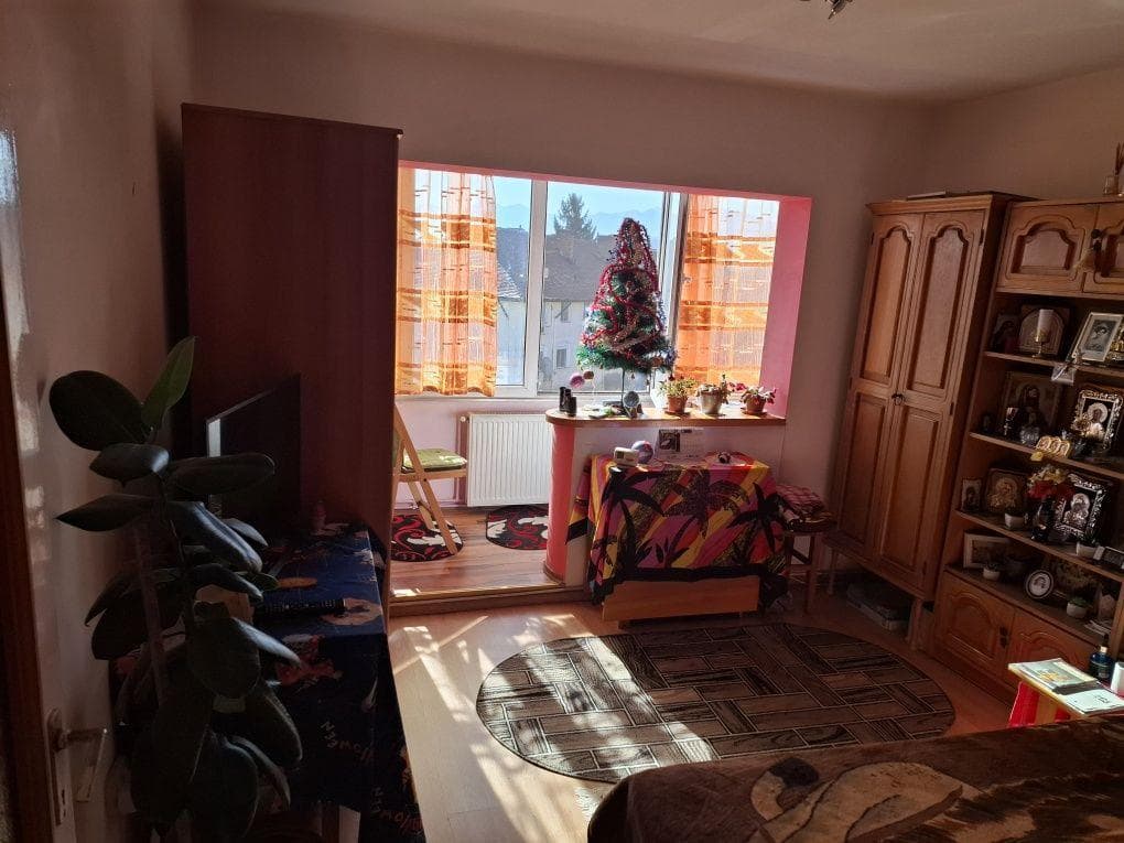 Apartament 2 camere decomandat zona Tractorul!! - imagine 1