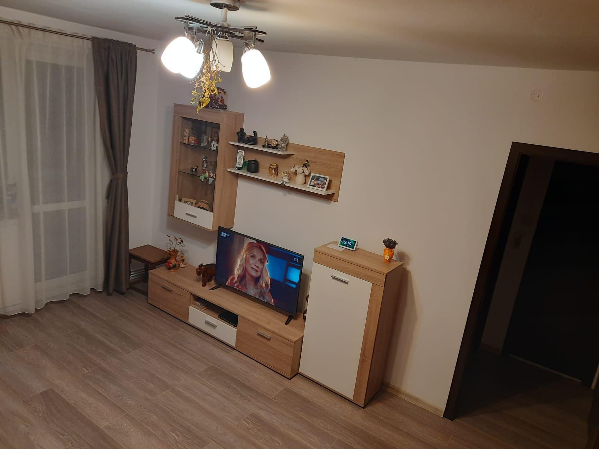 Vand apartament 2 camere Astra , Bulevardul Saturn - imagine 1