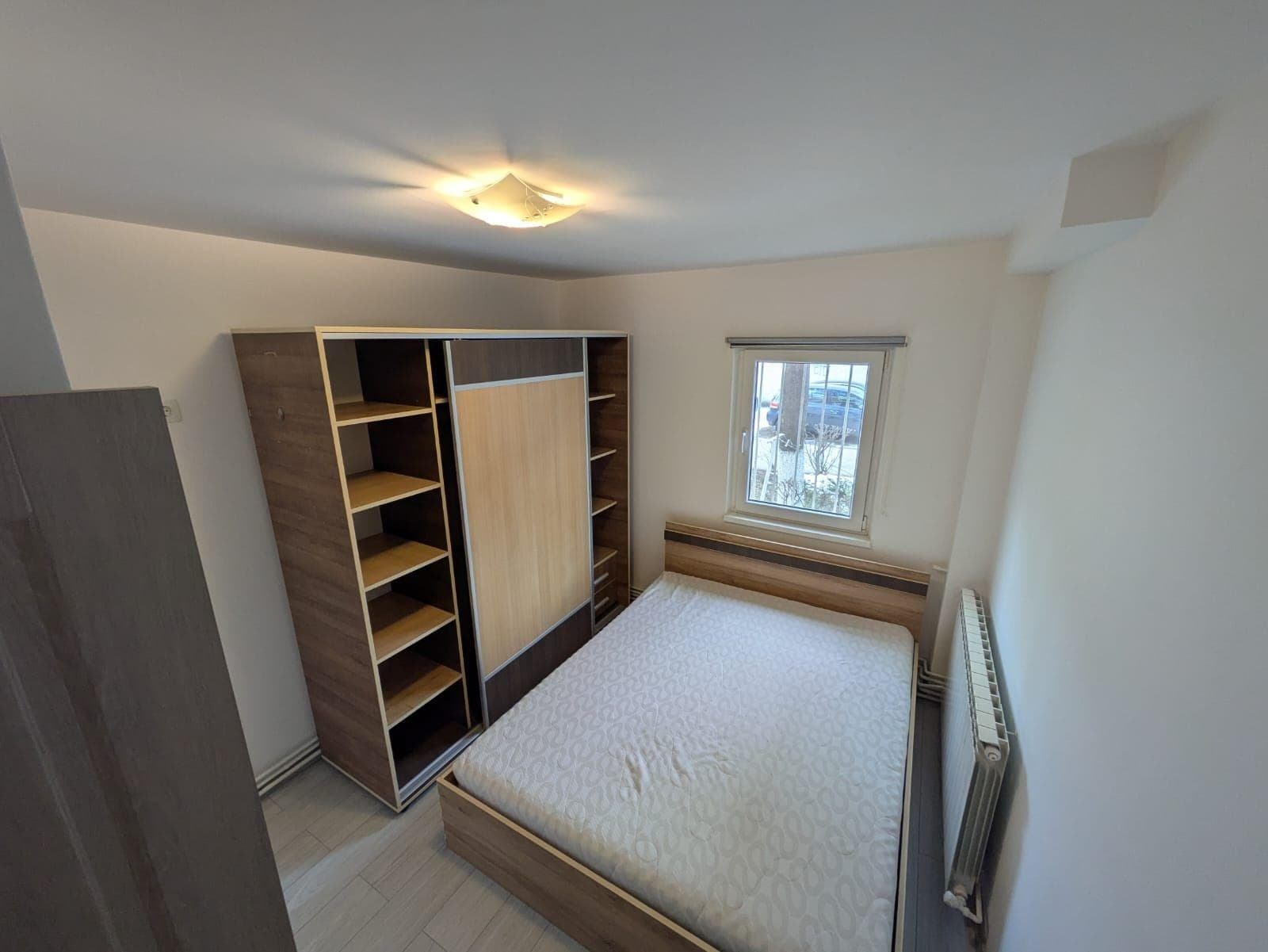 Garsoniera de închiriat - imagine 1