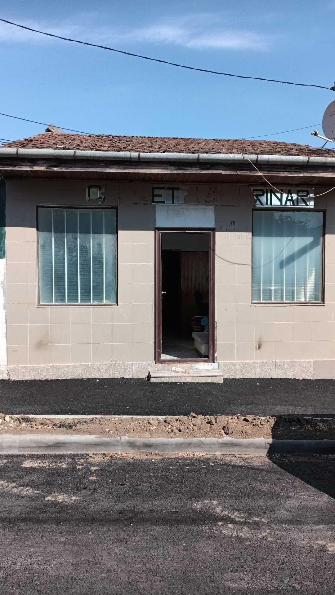 Casa de Vanzare Constanta Tomis 2 langa Mamaia Blvd. Negociabil - imagine 1