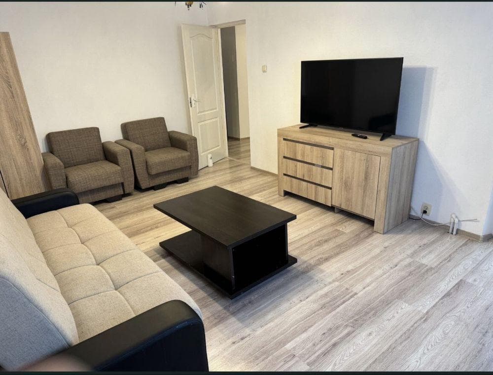 Vand apartament 2 camere Rovine Decomandat