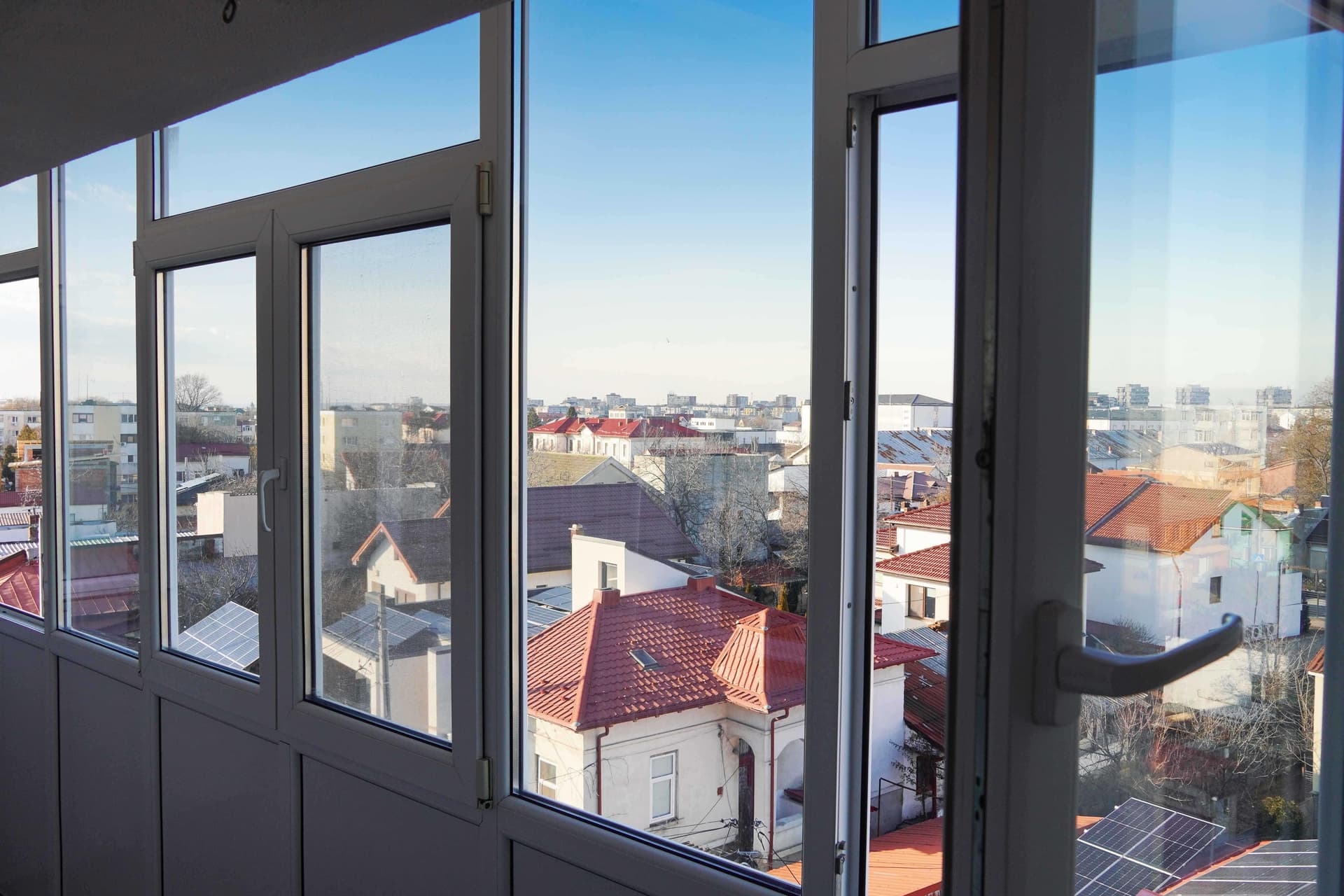 Proprietar - Apartament 3 camere decomandate, liber, Calea Bucuresti