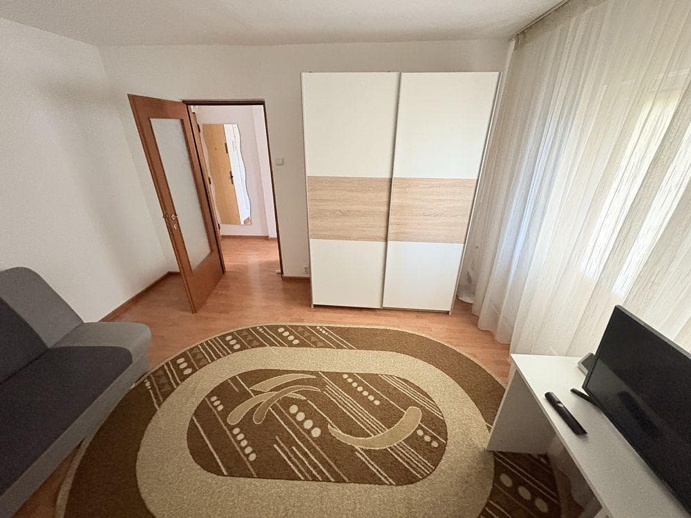 Garsoniera 1 Mai de închiriat