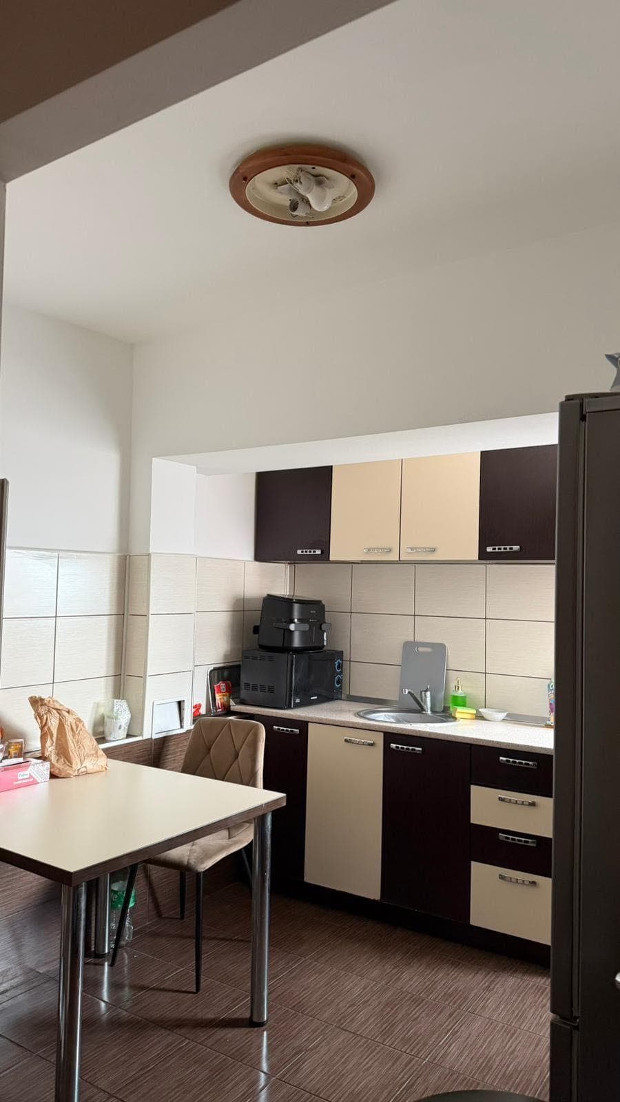 Garsoniera de inchiriat Calea Bucuresti