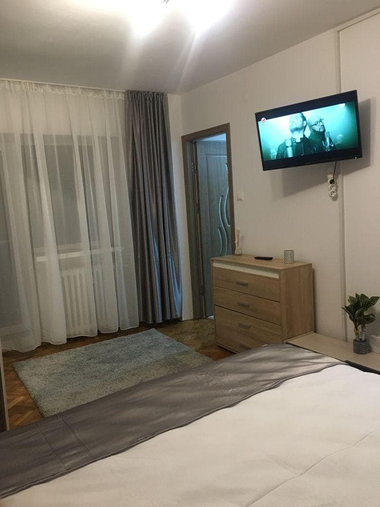 Inchiriez garsoniera in centru.