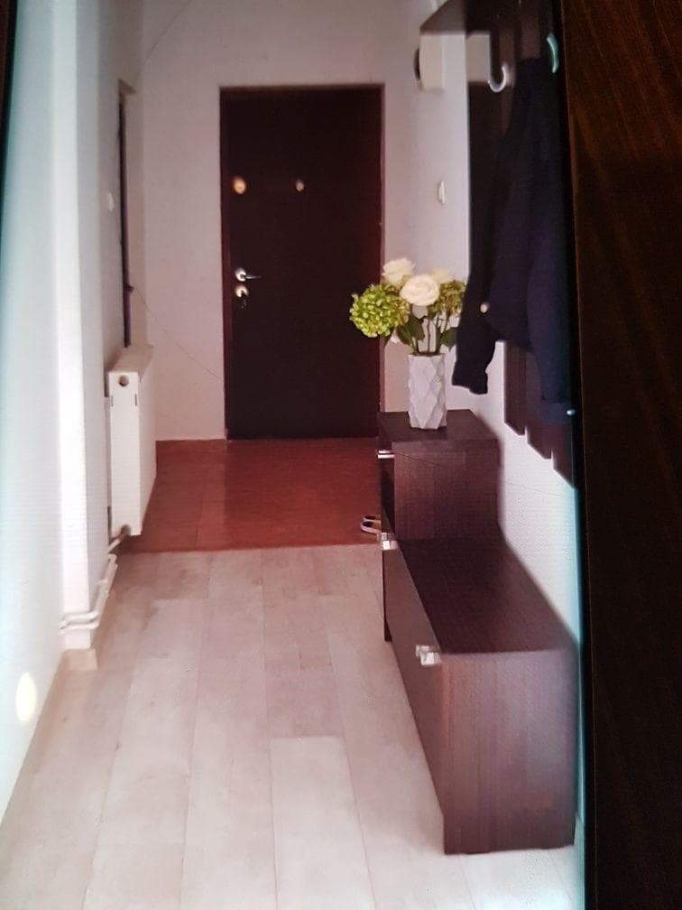 Inchiriez garsoniera.