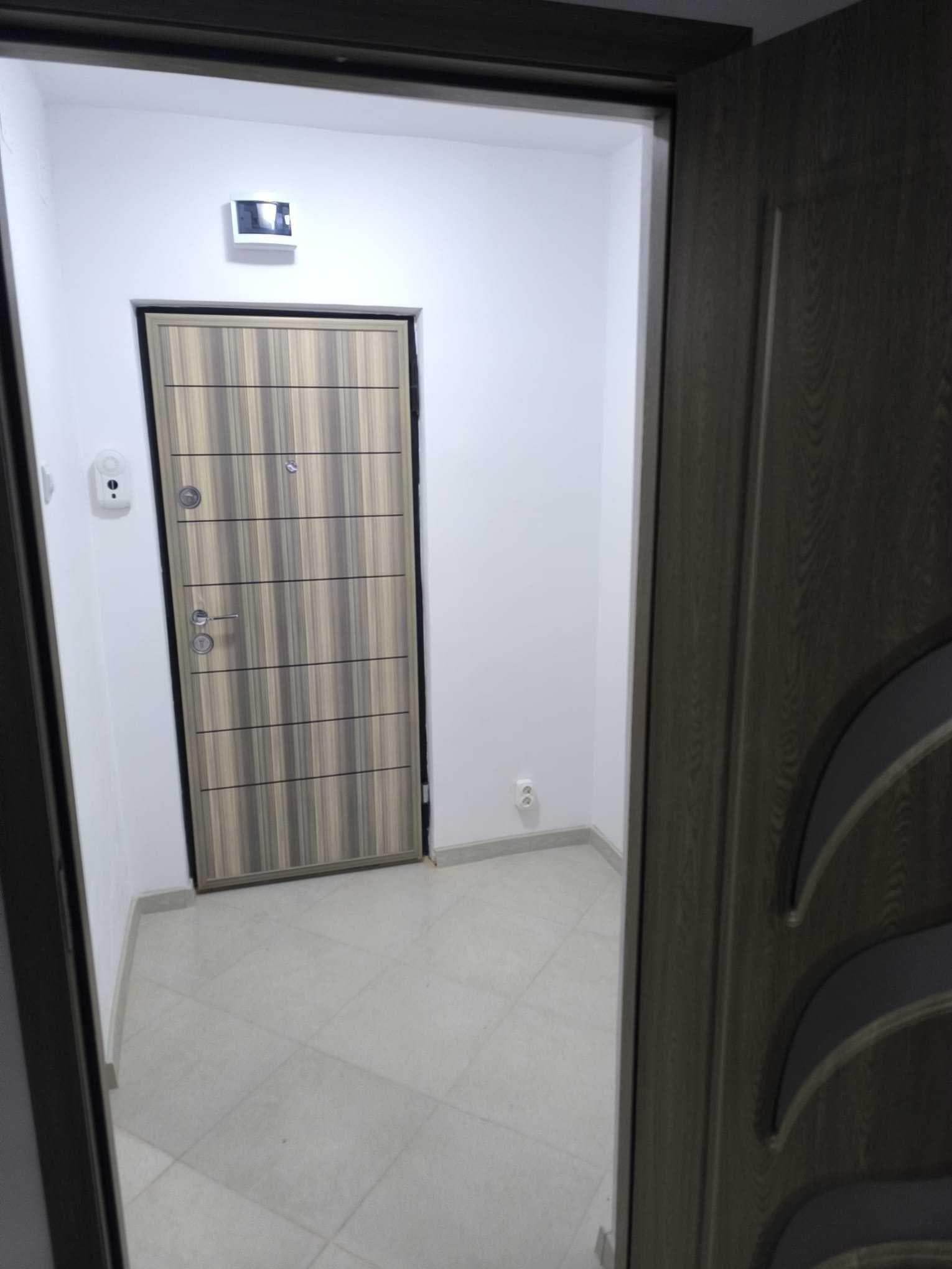 garsoniera parter , pretabila spatiu comercial